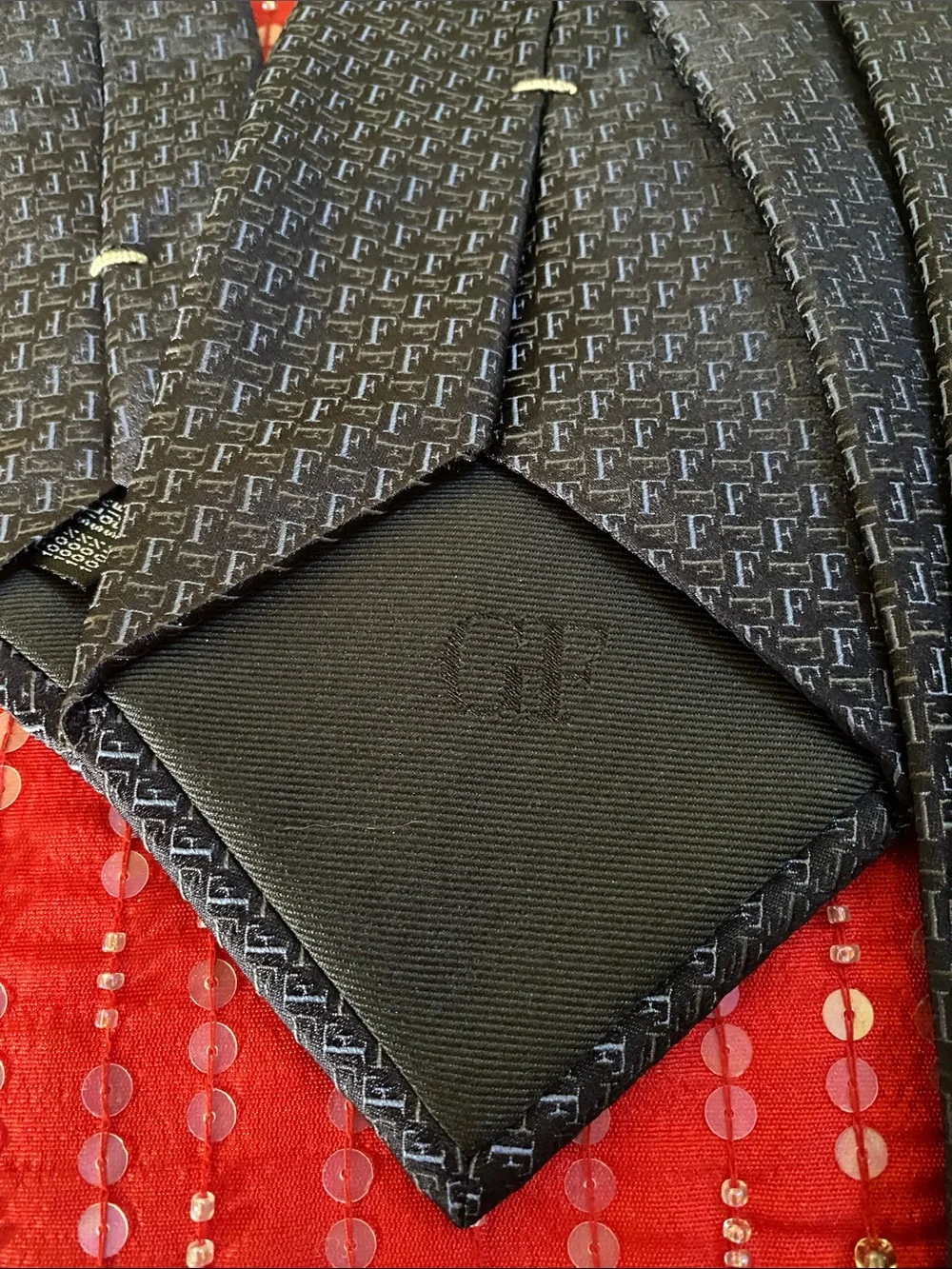Giafranco Ferre Made in Italy 🇮🇹 💯Silk Logo Print Shimmer Luxury Rare Tie NWOT